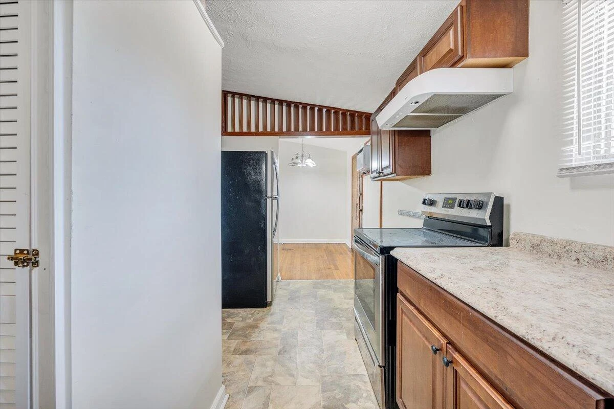 1046 Silverwood RD NW - Photo 13