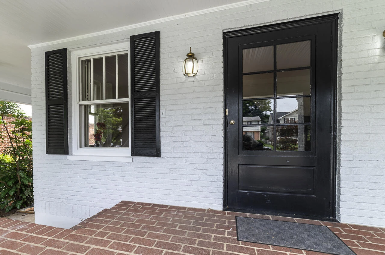 2506 Rosalind AVE SW - Photo 2