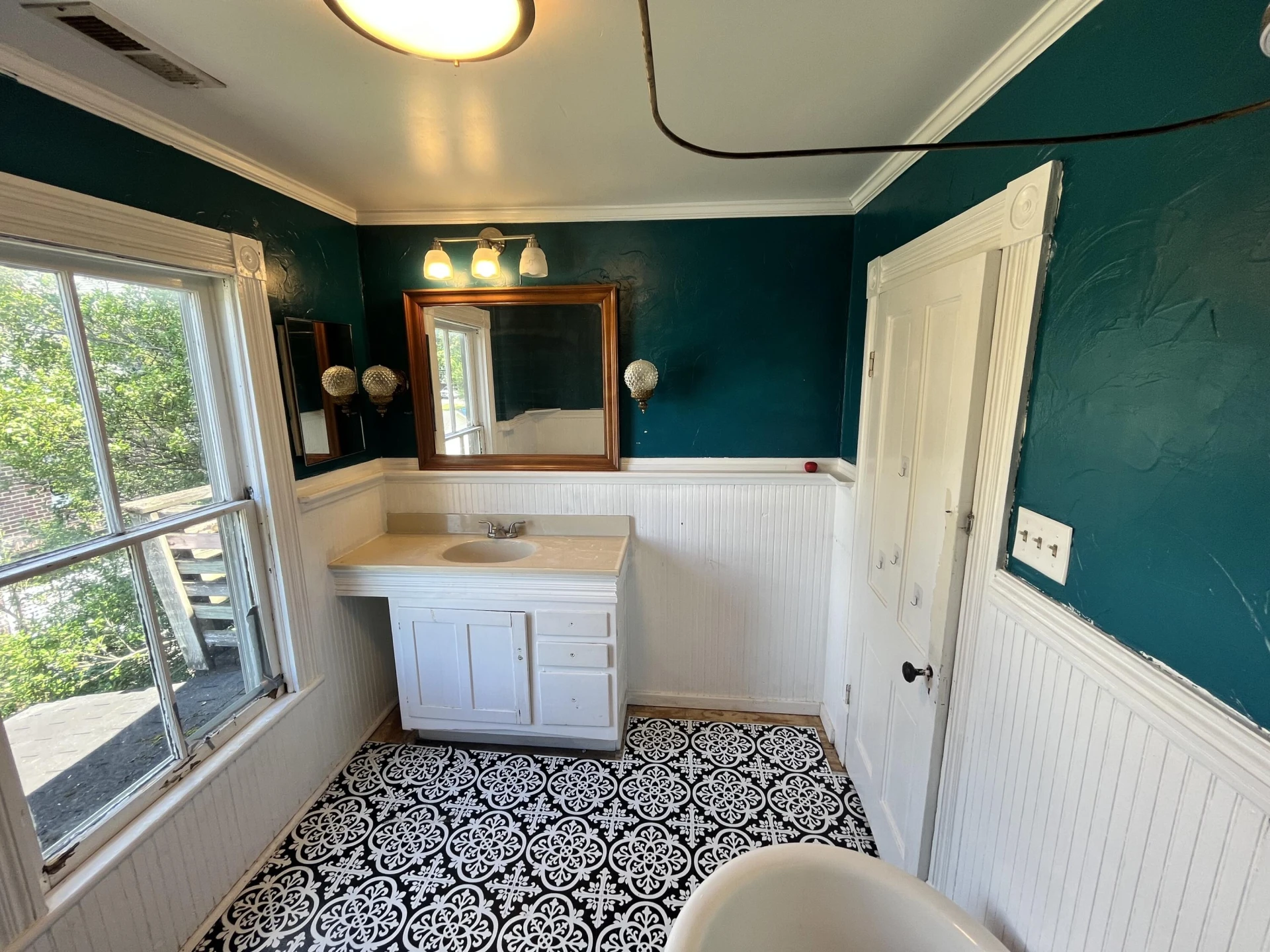 405 Mountain AVE SW - Photo 11