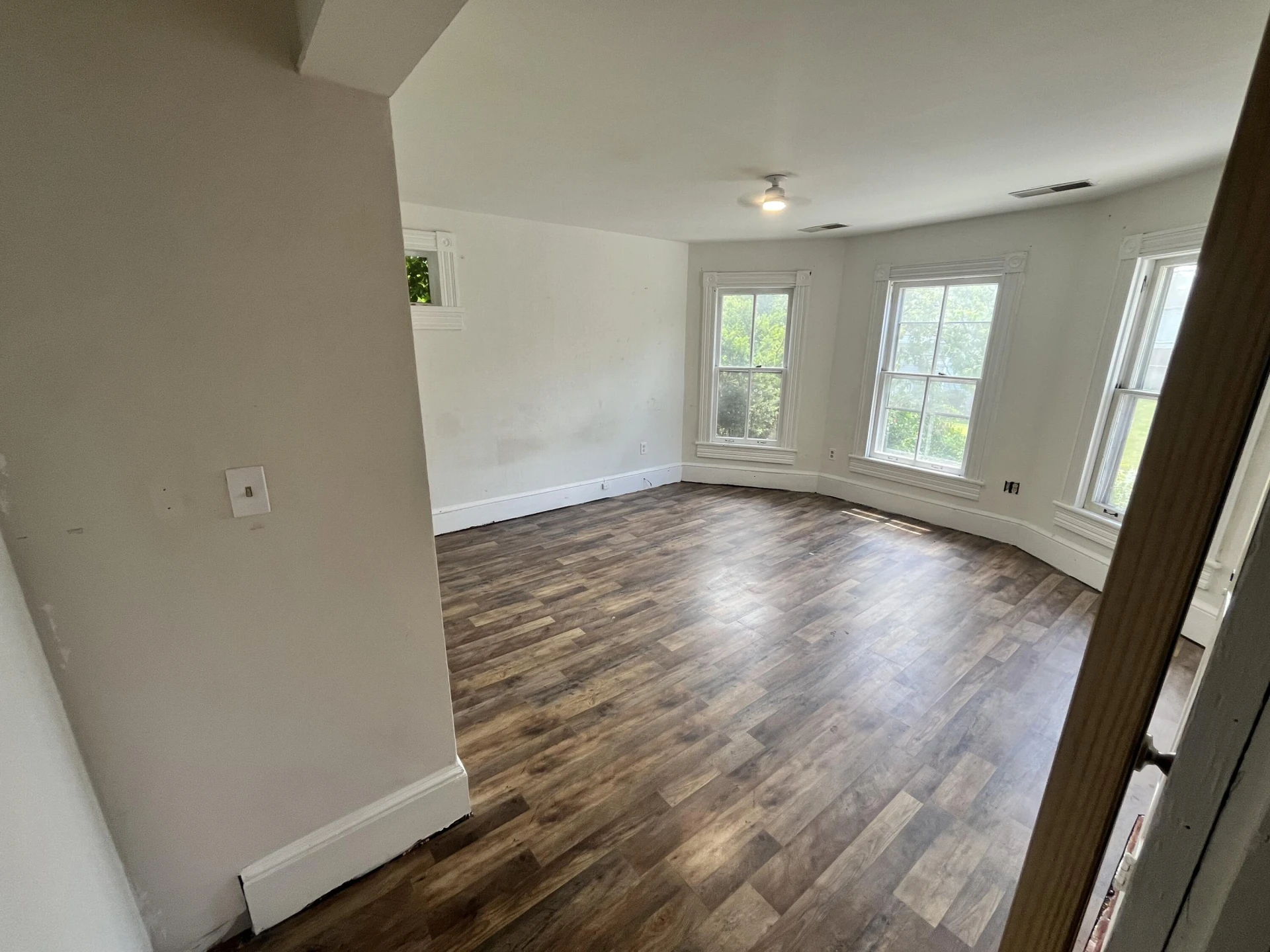 405 Mountain AVE SW - Photo 15