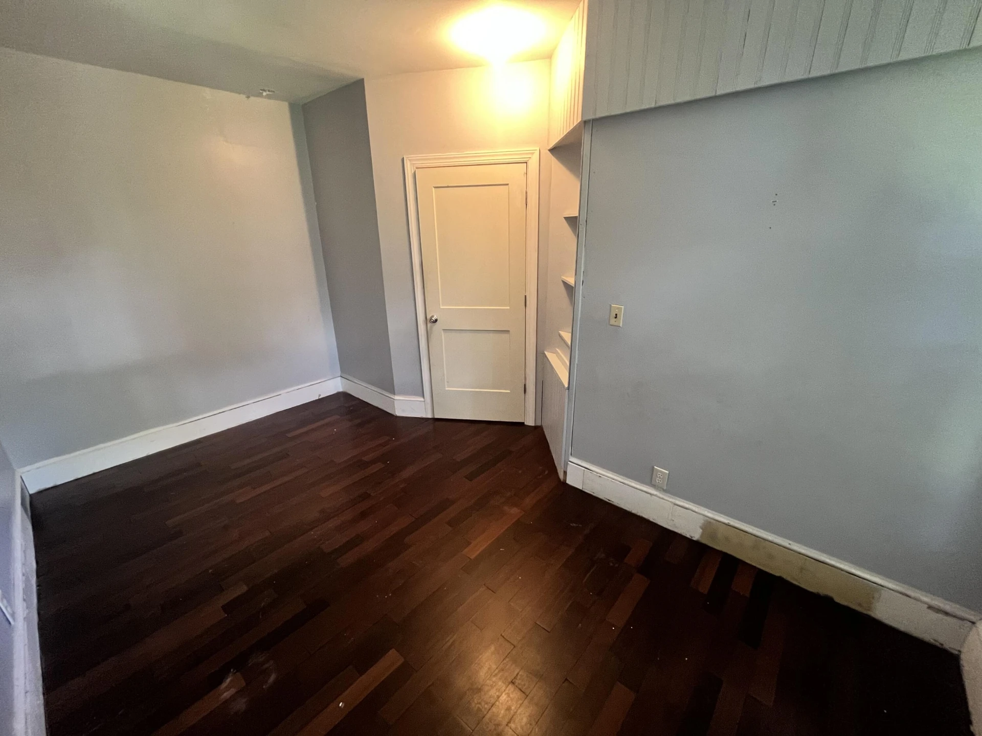 405 Mountain AVE SW - Photo 8