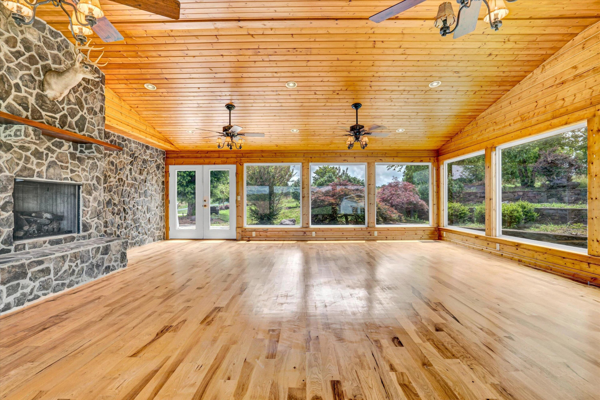 581 Ben Annie RD - Photo 15