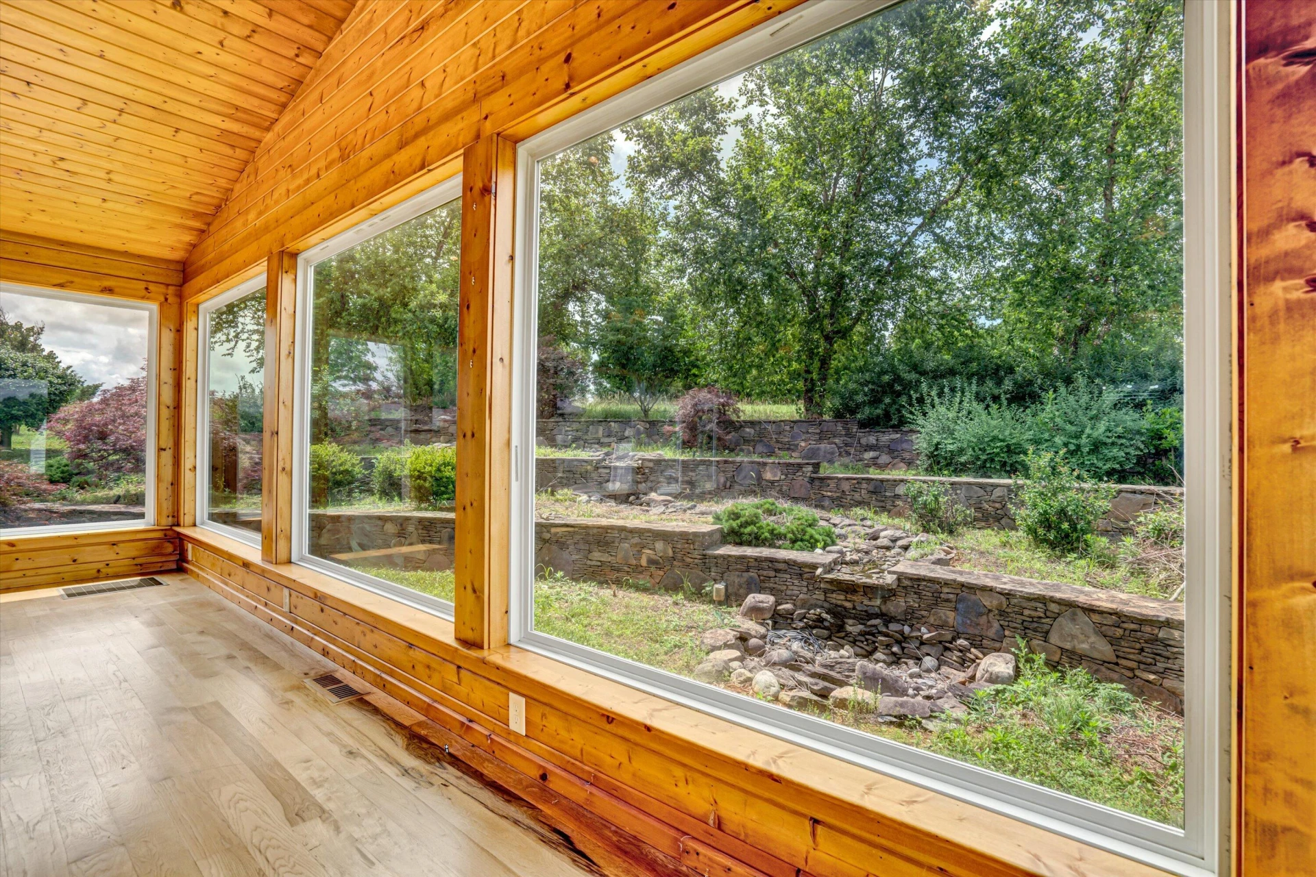 581 Ben Annie RD - Photo 16