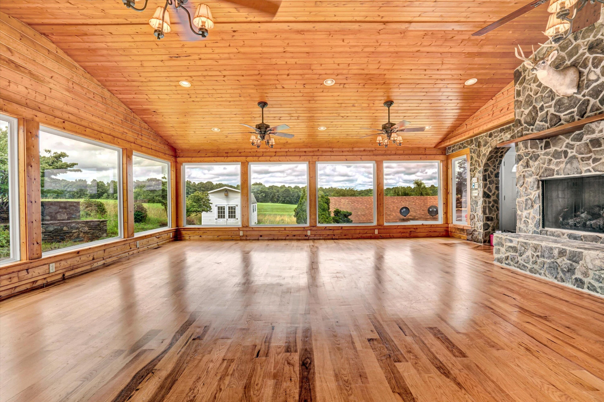 581 Ben Annie RD - Photo 17