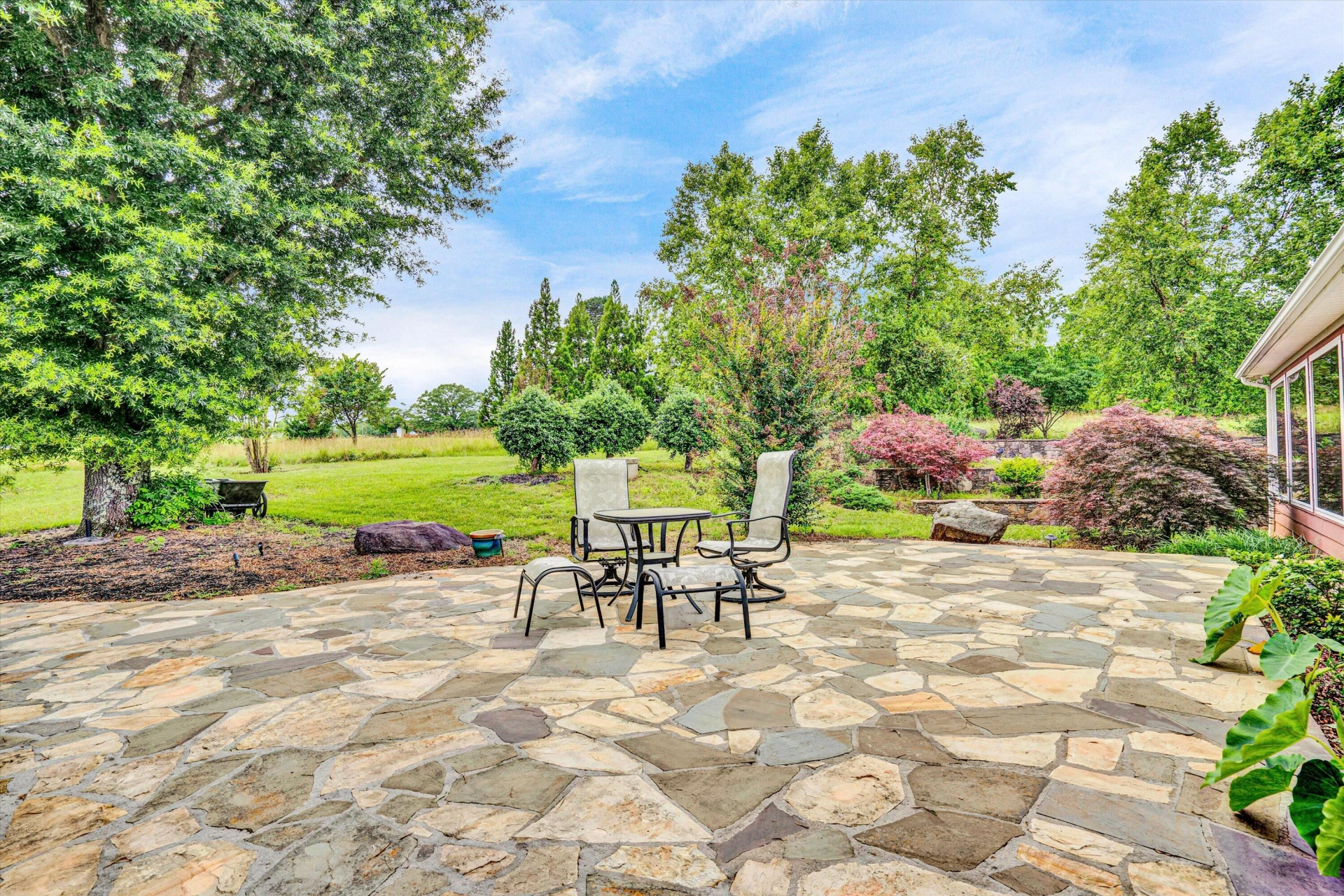 581 Ben Annie RD - Photo 38