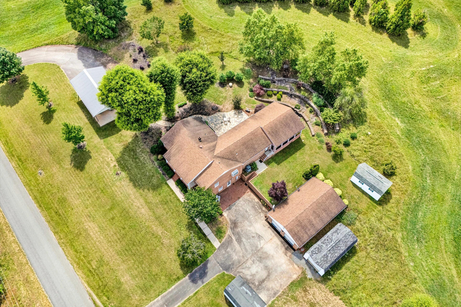 581 Ben Annie RD - Photo 6