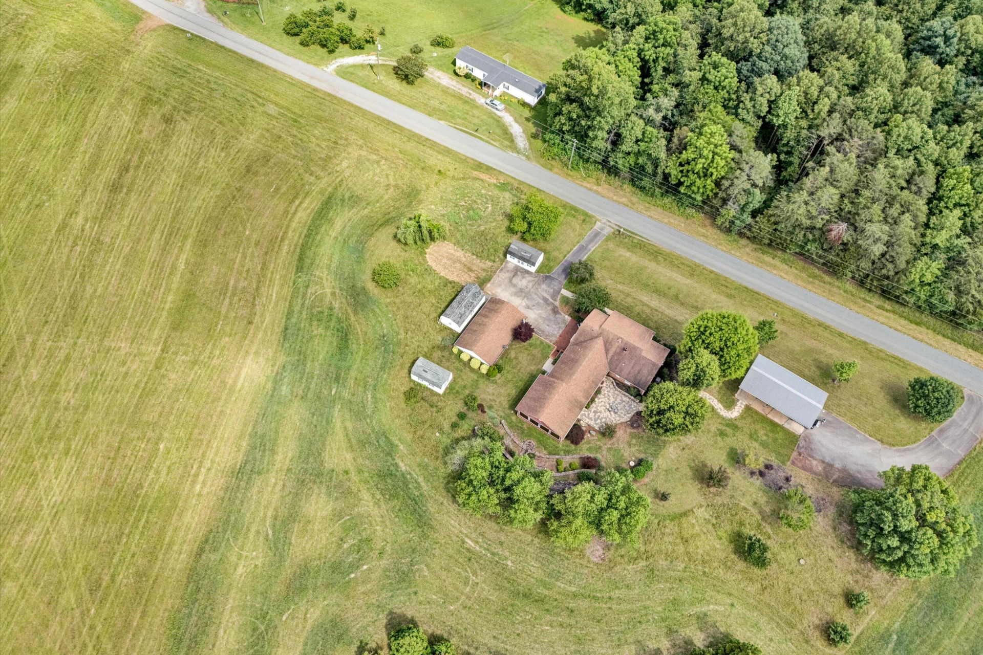 581 Ben Annie RD - Photo 54