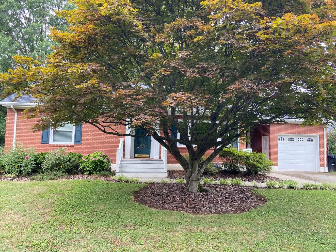 3233 Oakdale RD SW