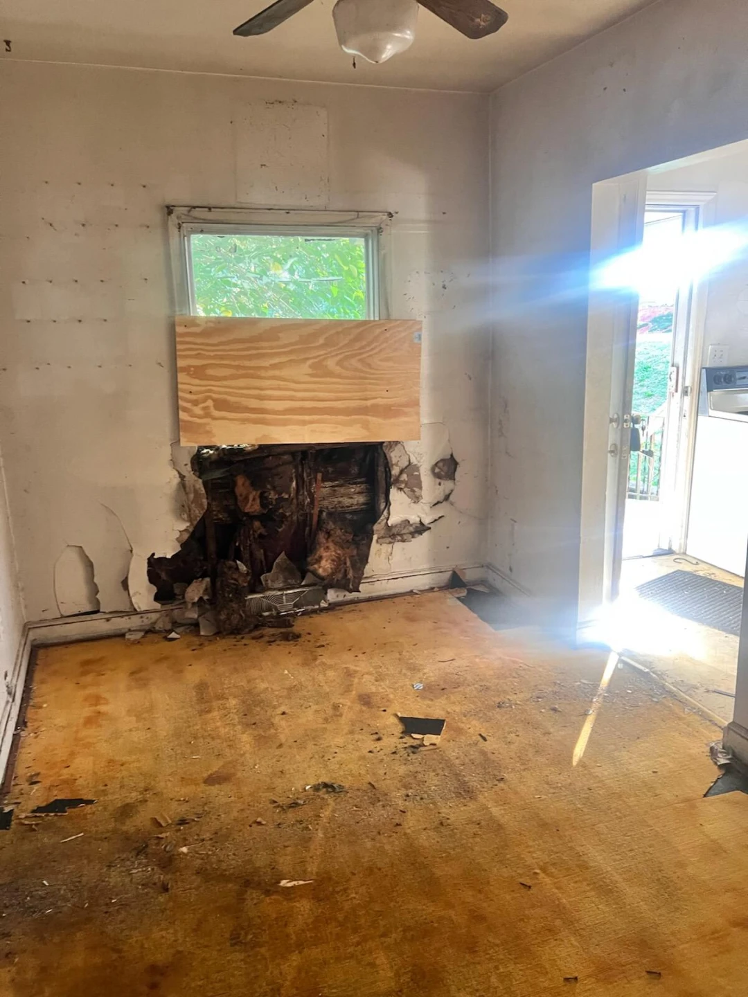 324 10th ST - Photo 6