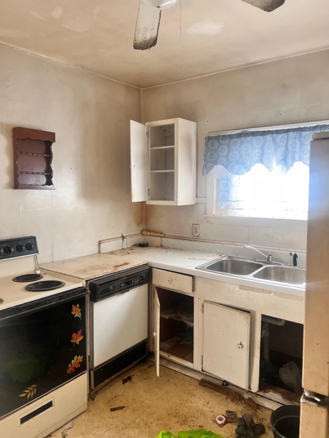 324 10th ST - Photo 7