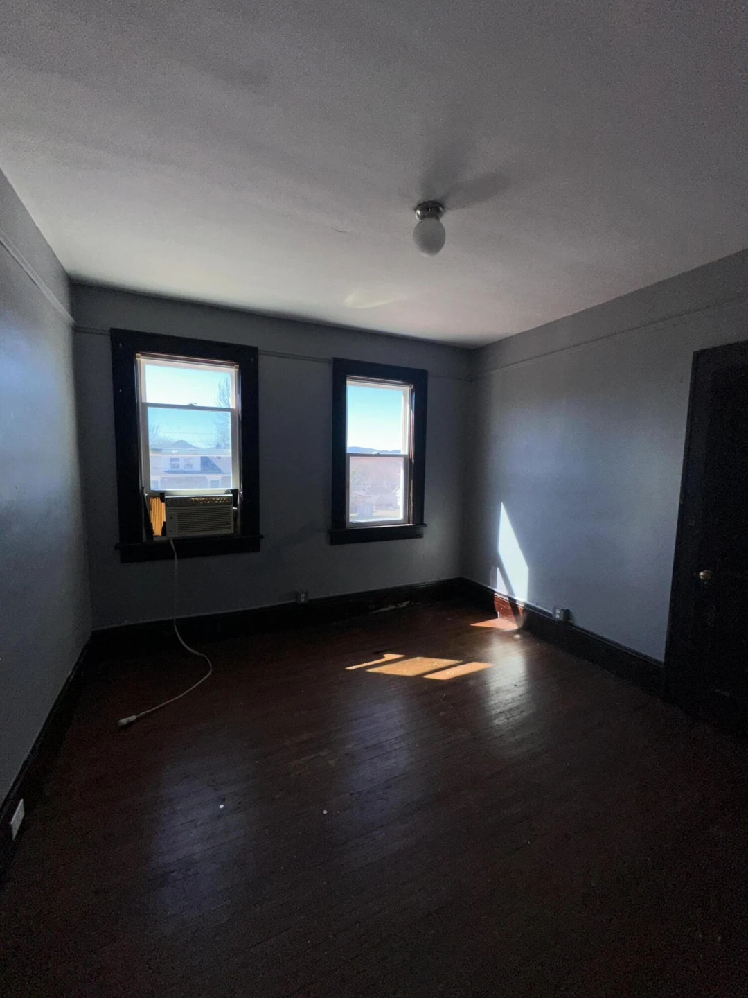 2229 Hanover AVE NW - Photo 4
