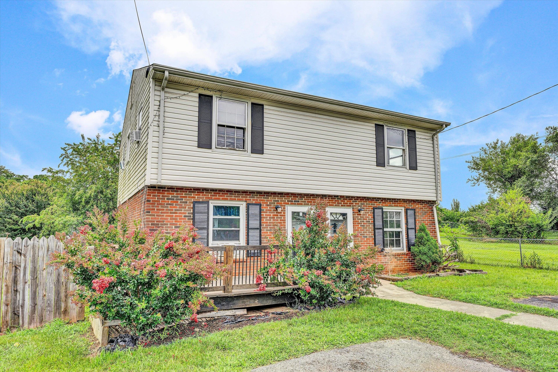 707 Bibb ST NE - Photo 20