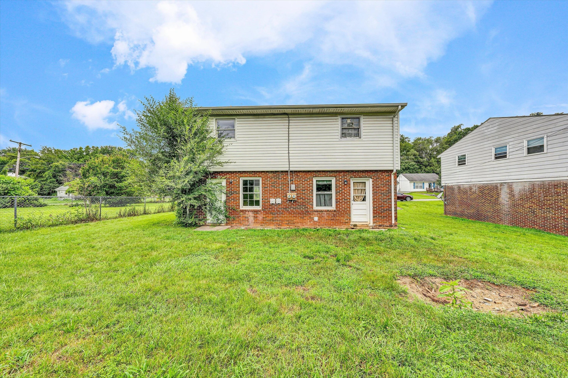 707 Bibb ST NE - Photo 23