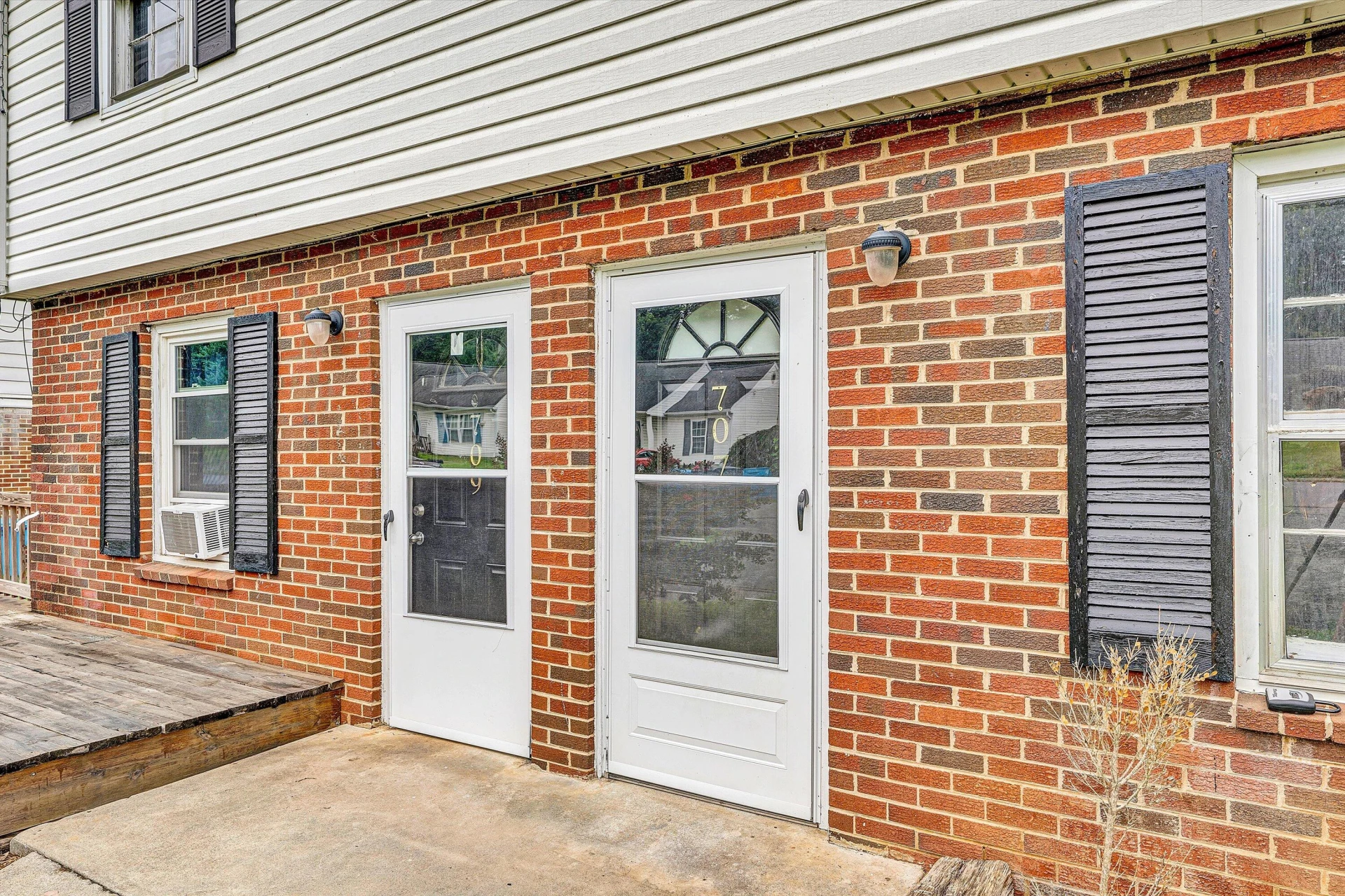 707 Bibb ST NE - Photo 5