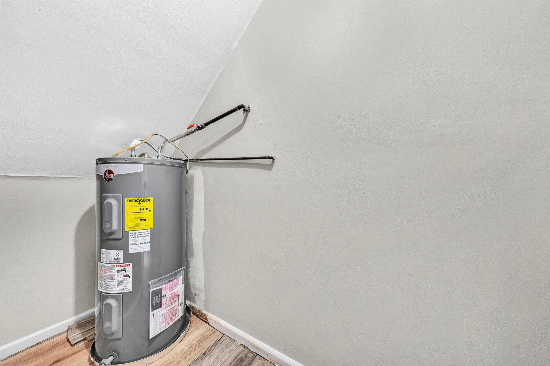 707 Bibb ST NE - Photo 9
