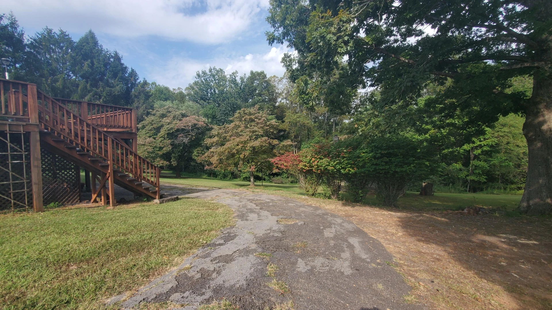 1359 Longview DR - Photo 24