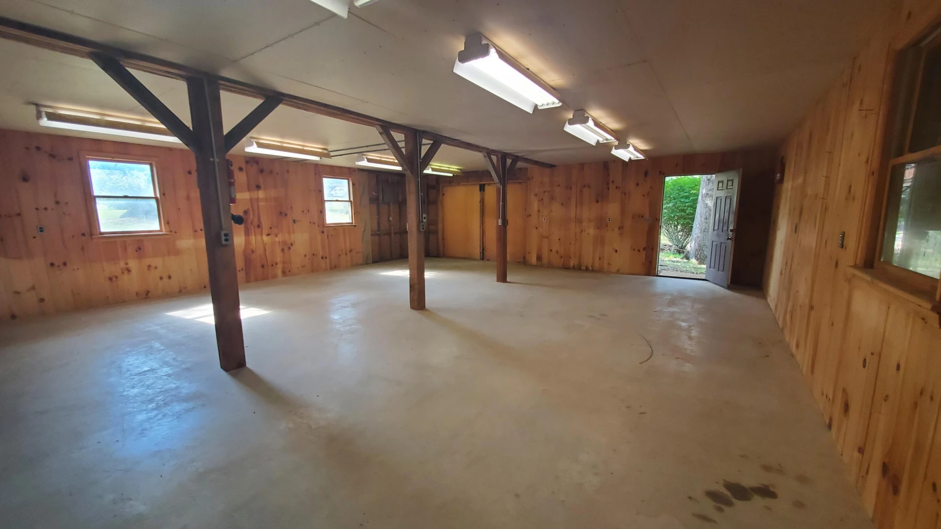 1359 Longview DR - Photo 26