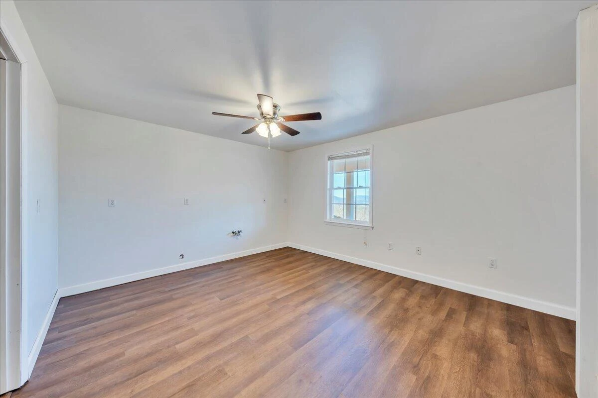 2534 Paris Mountain RD - Photo 29