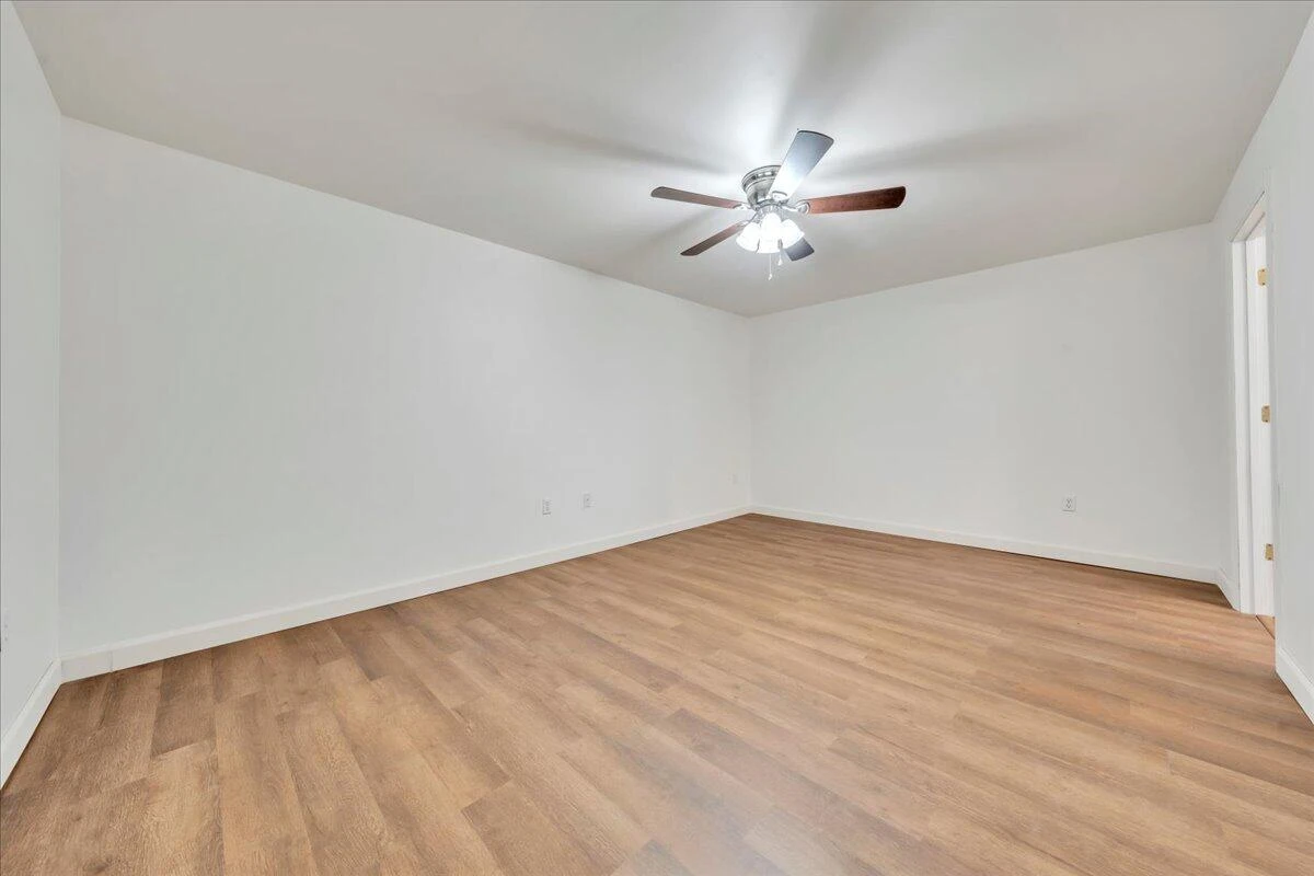 2534 Paris Mountain RD - Photo 32