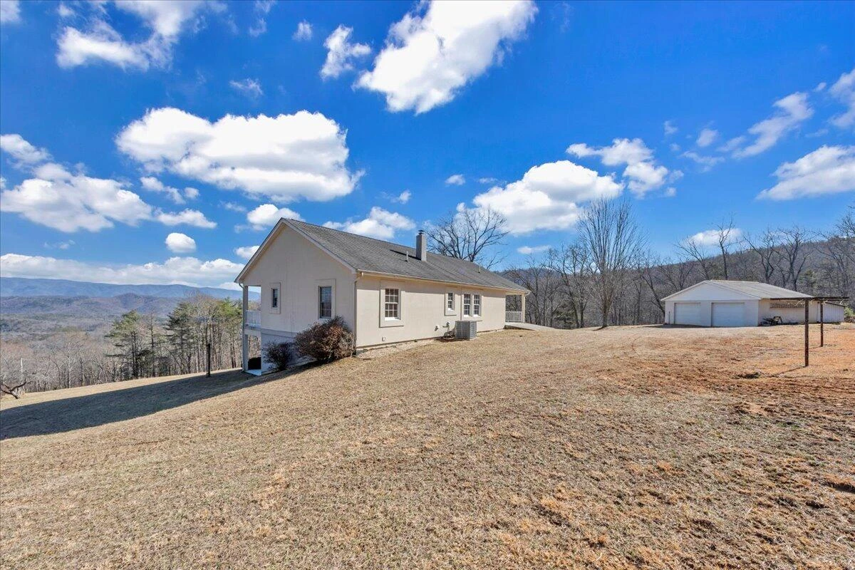 2534 Paris Mountain RD - Photo 53