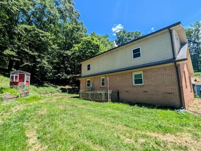 221 Camp Creek RD NW - Photo 8