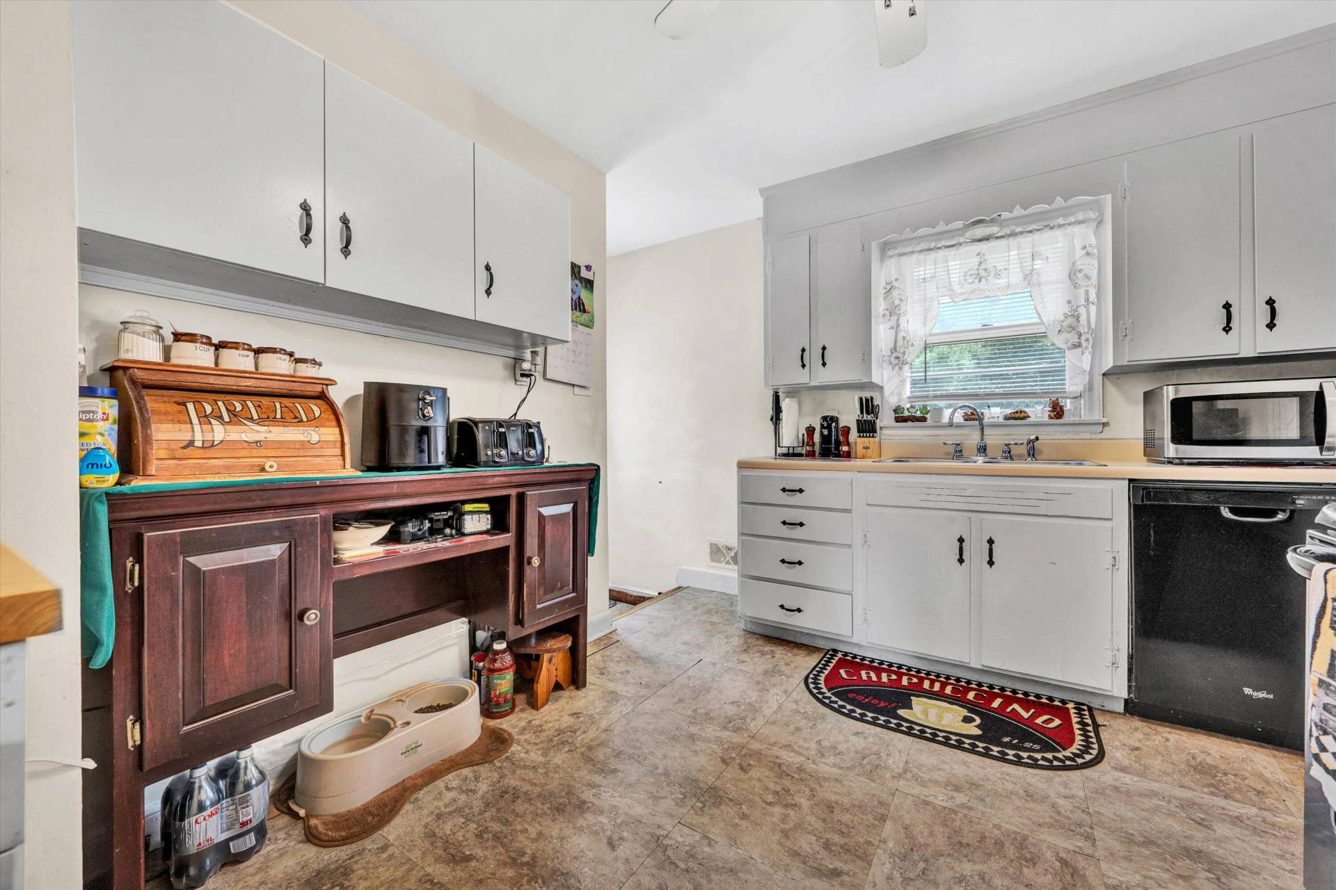 3843 Plantation RD NE - Photo 10