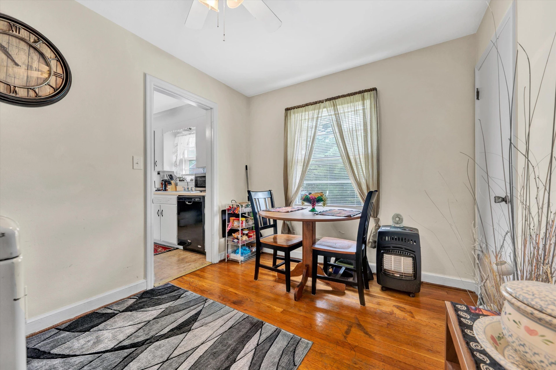 3843 Plantation RD NE - Photo 12