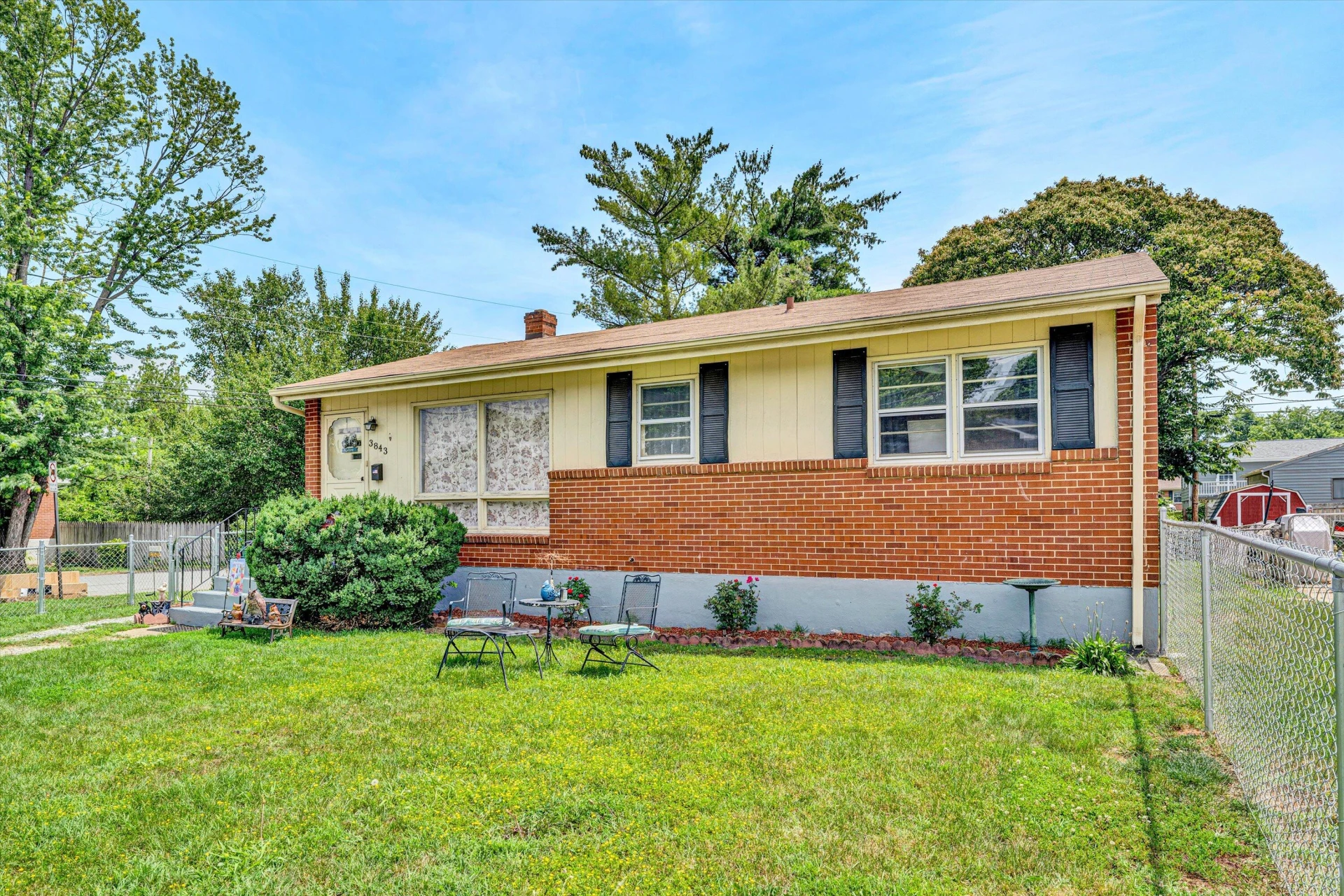 3843 Plantation RD NE - Photo 3