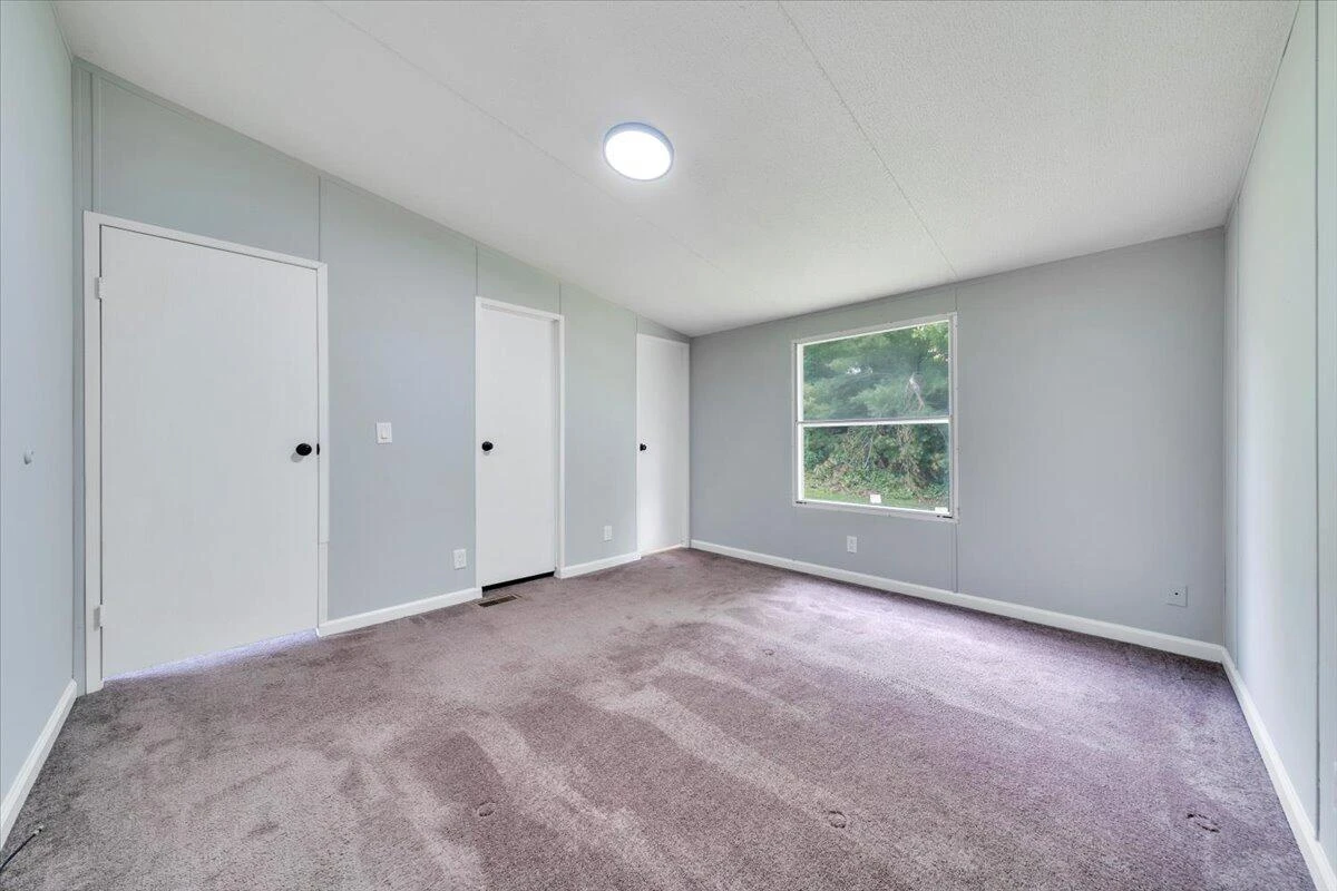 1631 Blue Spruce DR - Photo 11