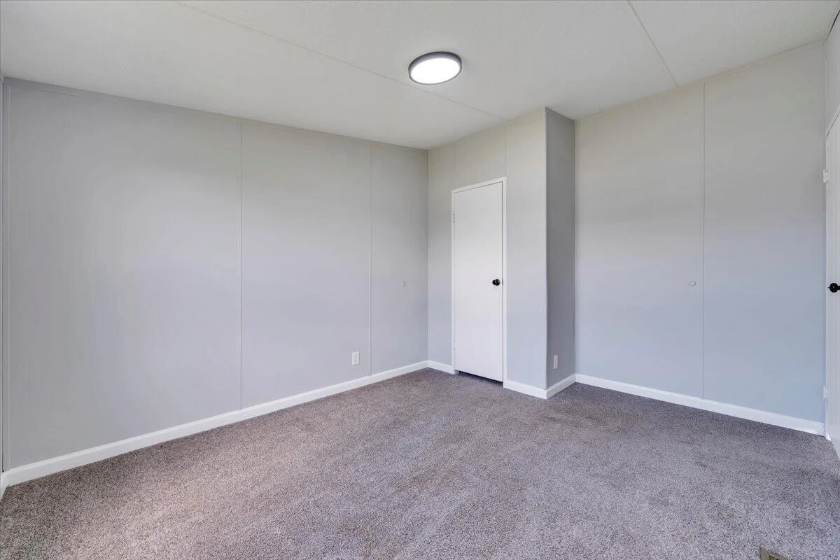 1631 Blue Spruce DR - Photo 14