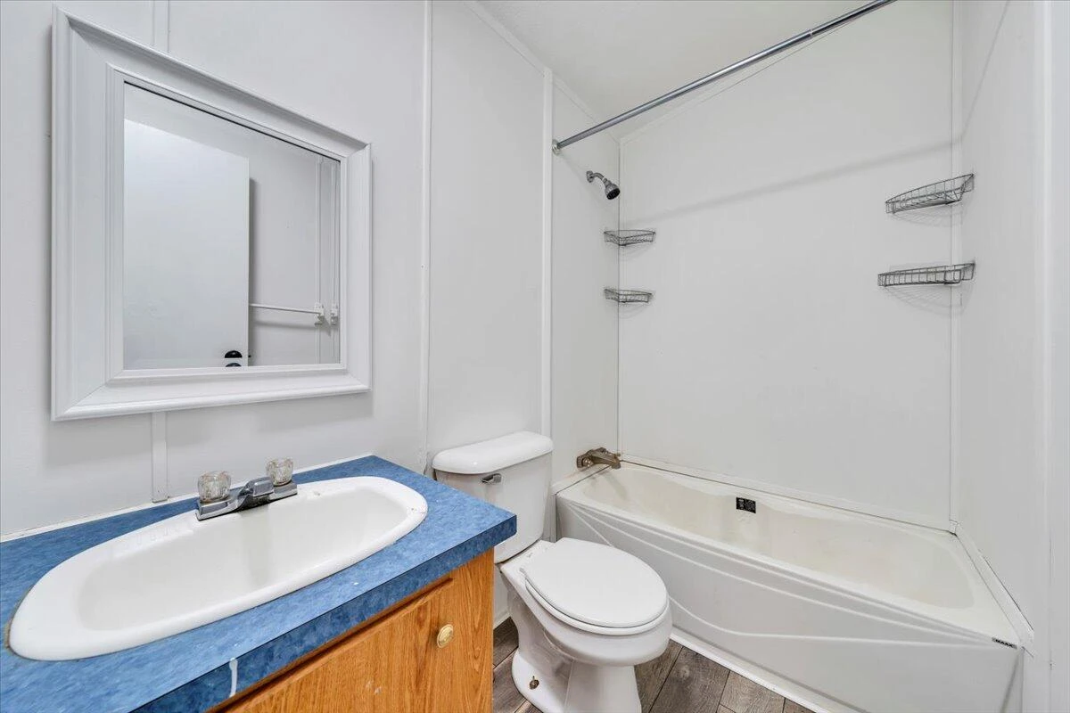 1631 Blue Spruce DR - Photo 18
