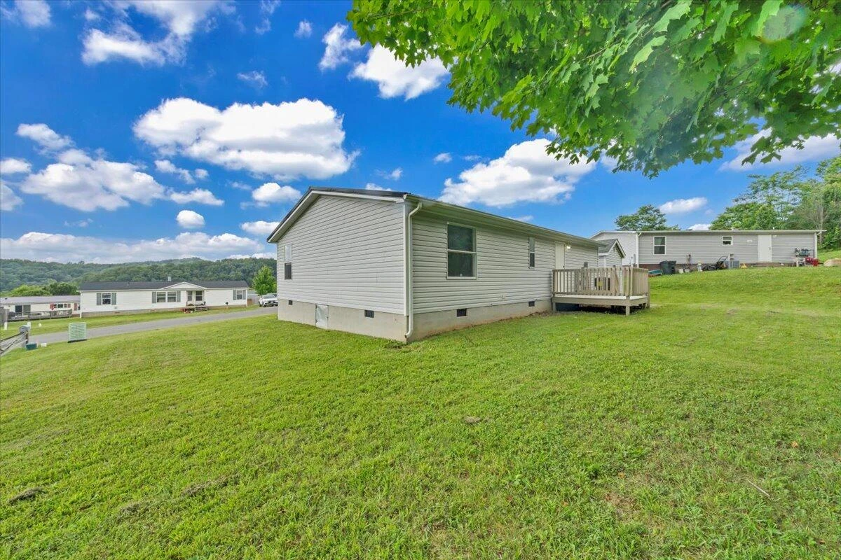 1631 Blue Spruce DR - Photo 25