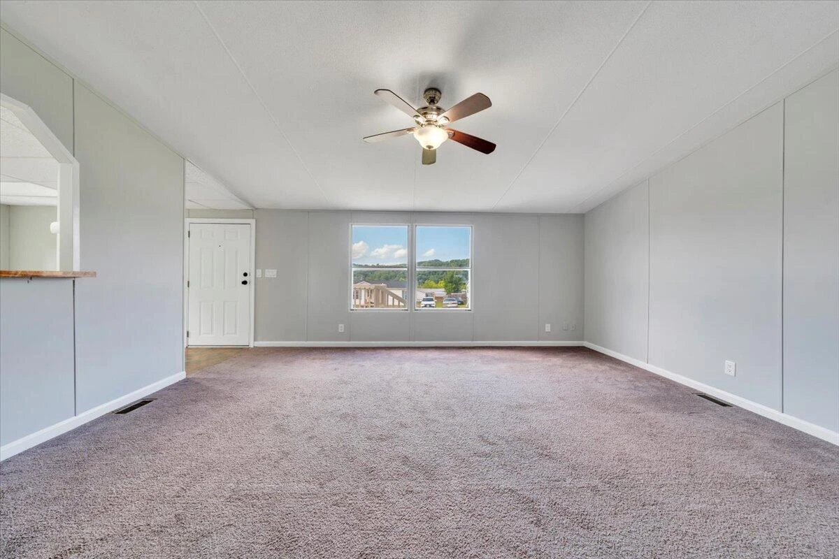 1631 Blue Spruce DR - Photo 5