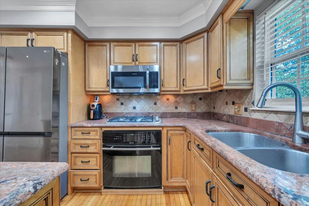 6061 Chagall DR - Photo 16