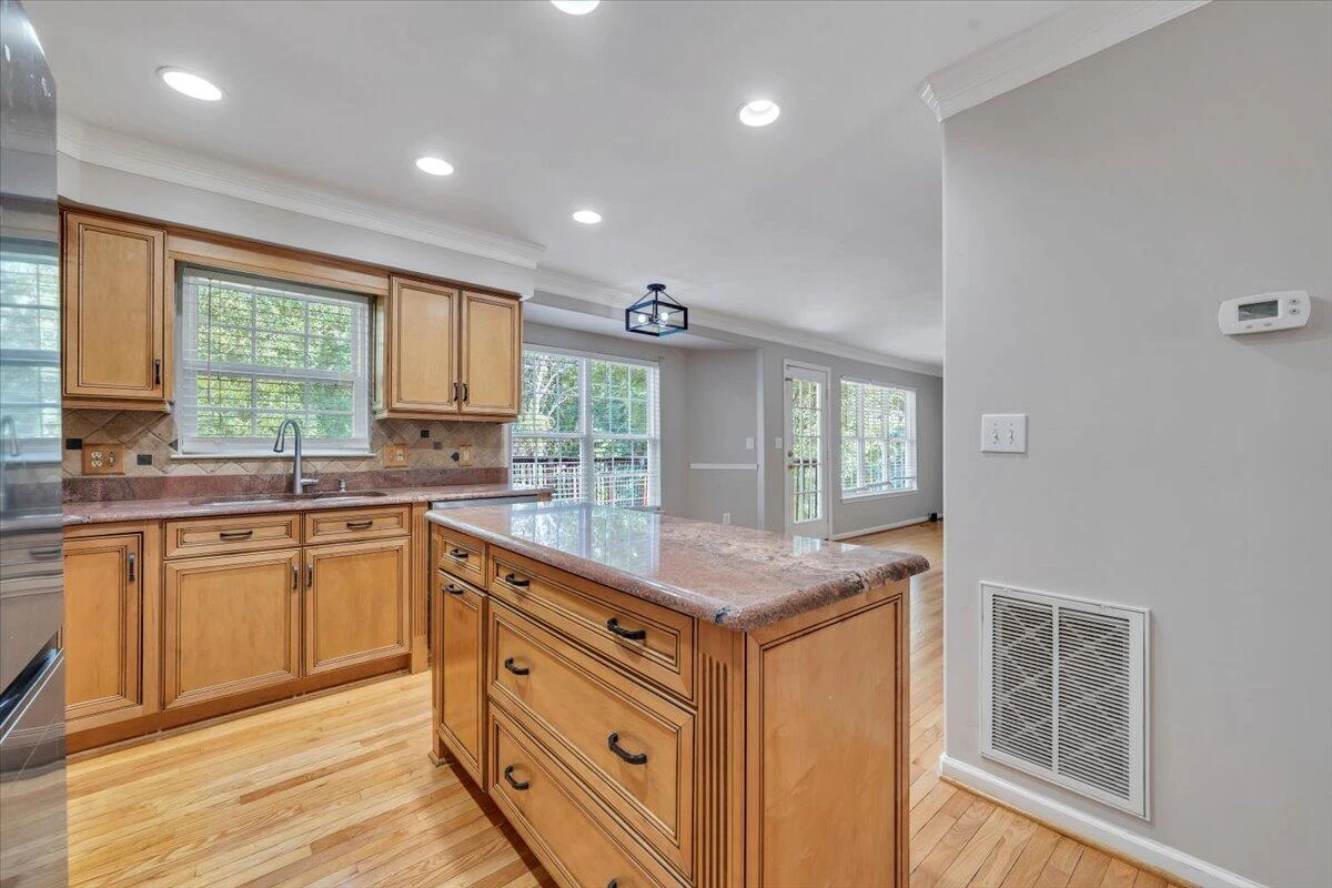 6061 Chagall DR - Photo 18