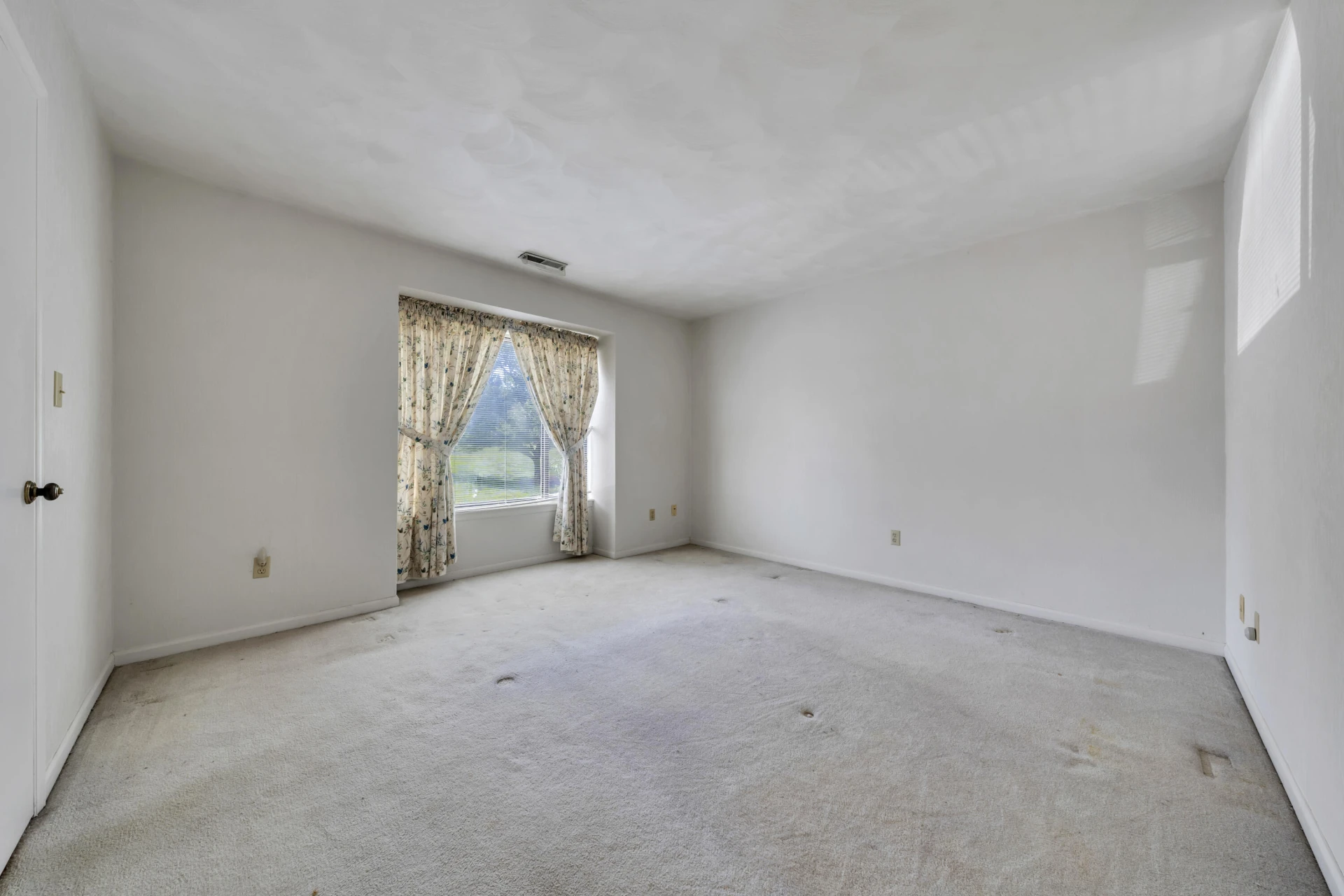 2404 Post Oak RD - Photo 24