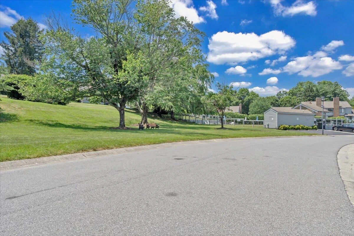 2404 Post Oak RD - Photo 33
