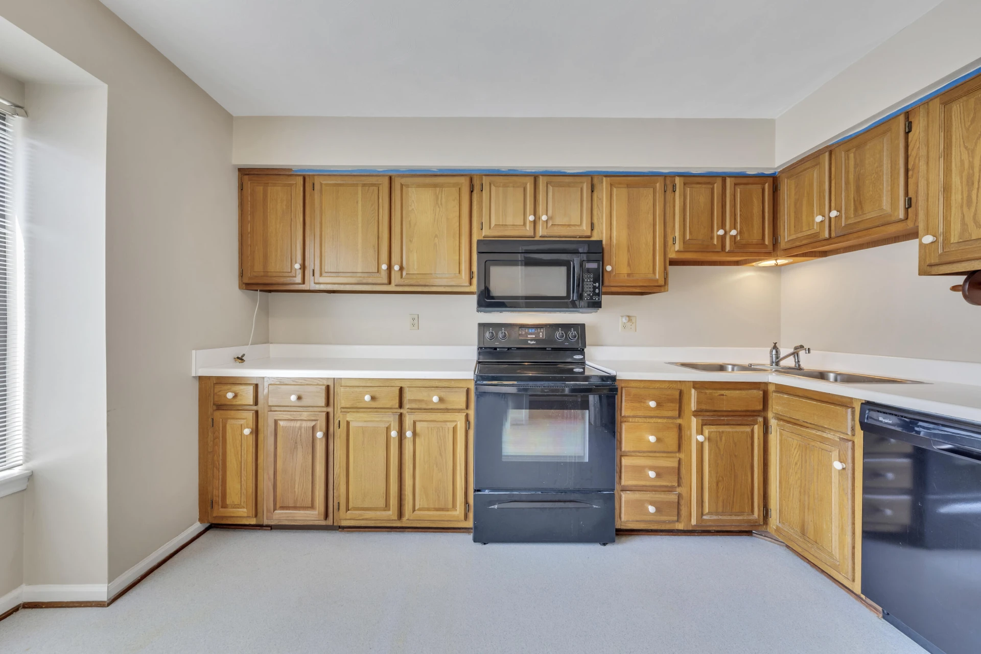 2404 Post Oak RD - Photo 6