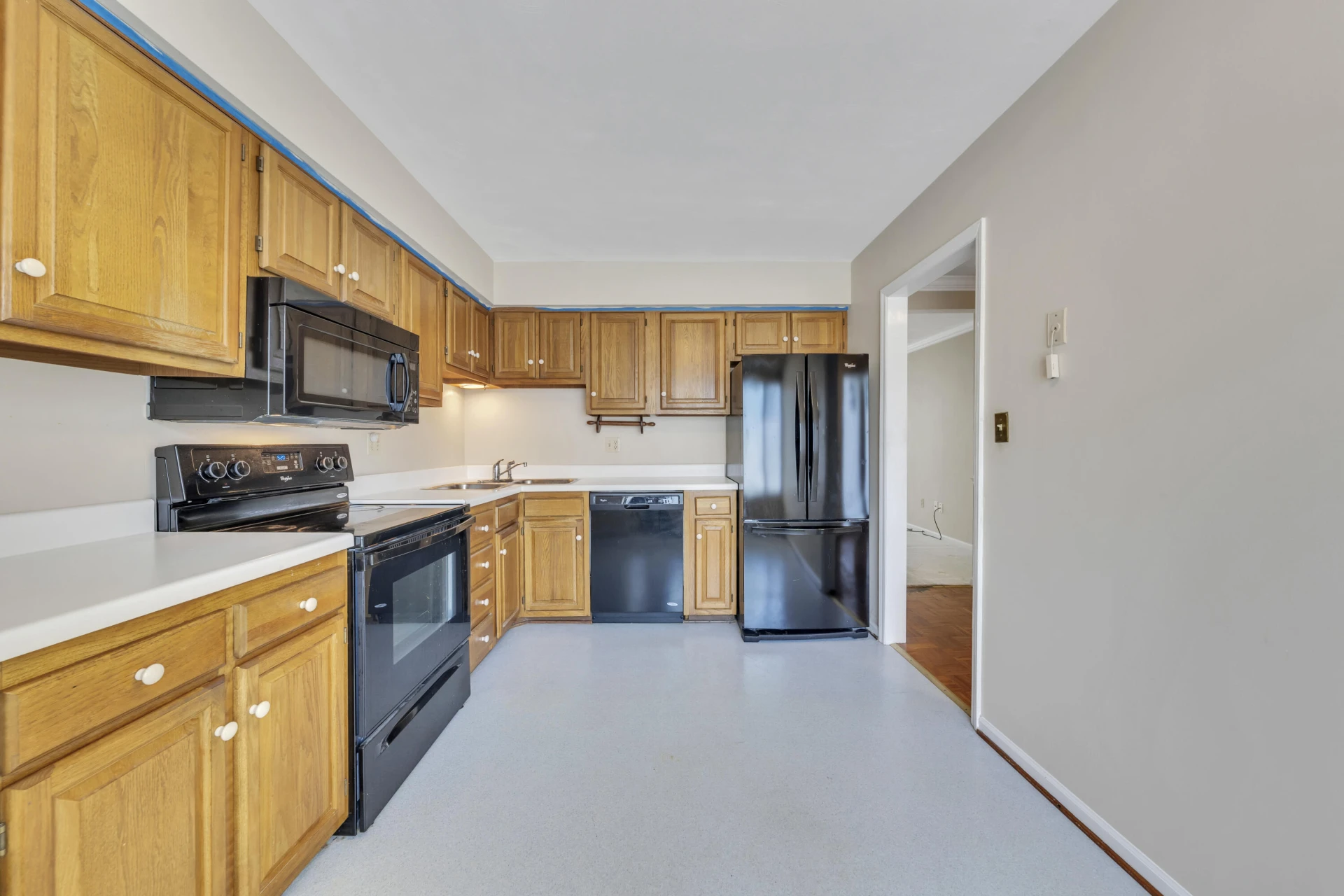 2404 Post Oak RD - Photo 8