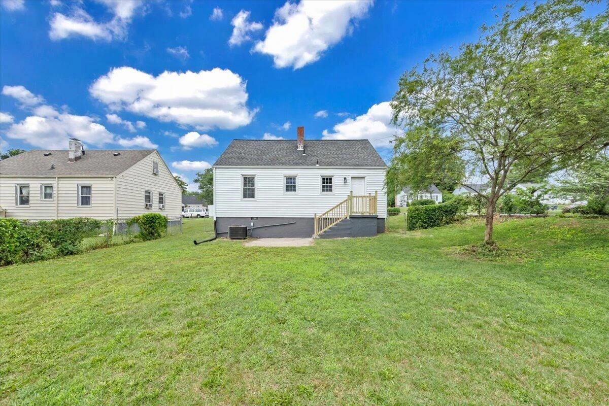 2637 Cornell DR NW - Photo 12