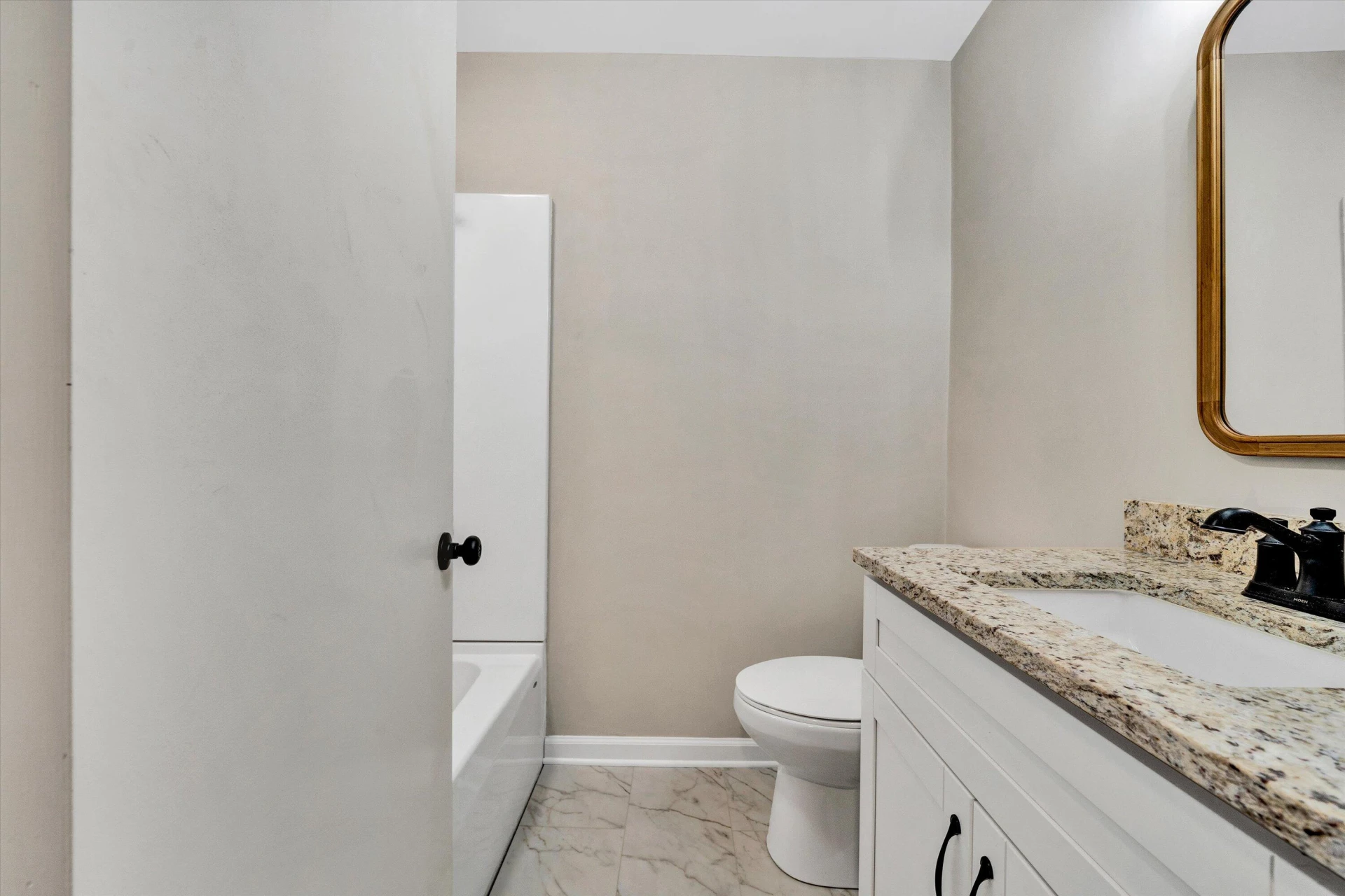 4913 Colonial AVE - Photo 20