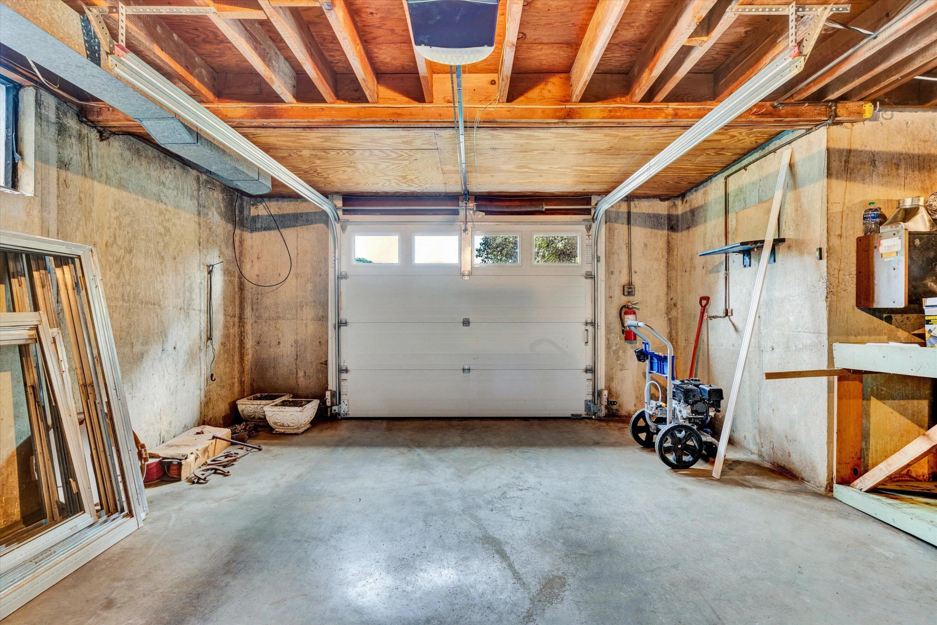 4913 Colonial AVE - Photo 29
