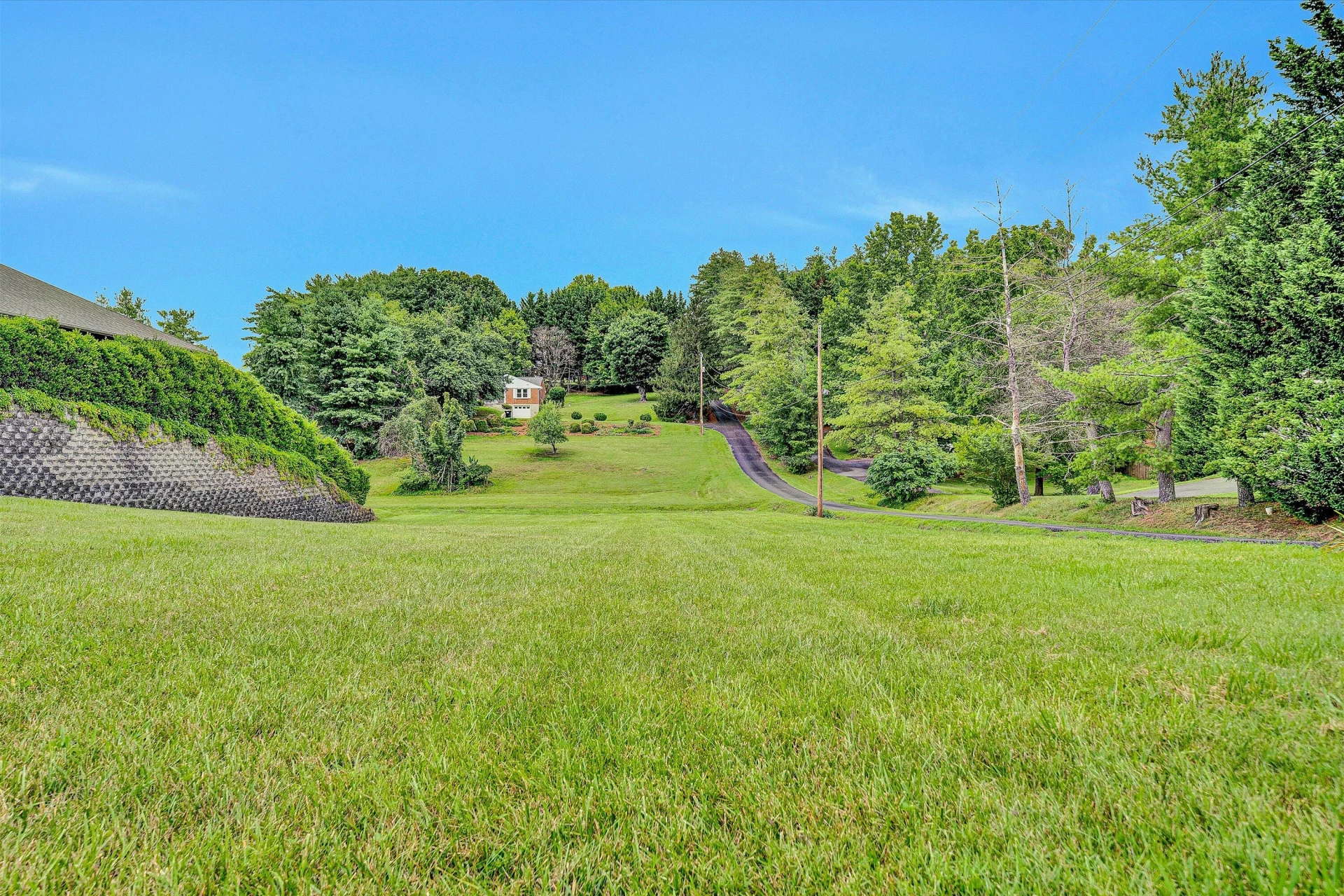 4913 Colonial AVE - Photo 33
