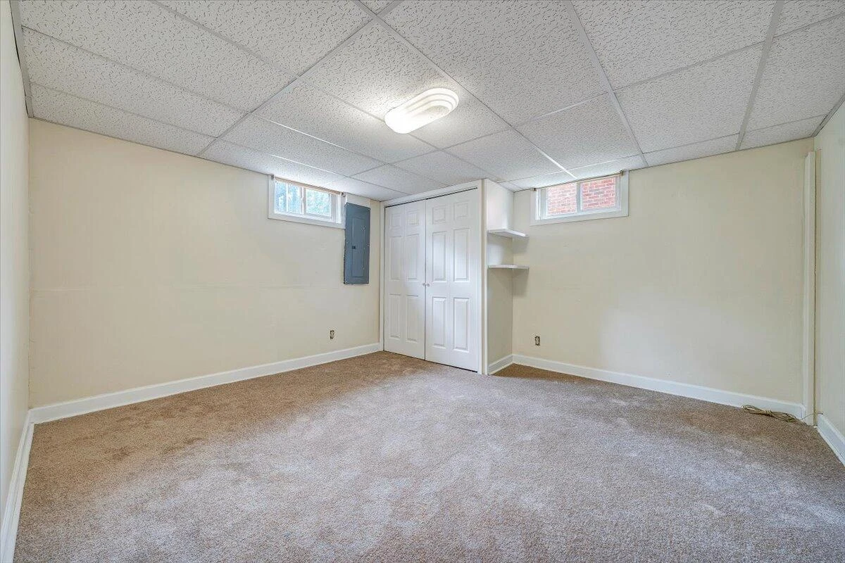 618 GLADIES ST NW - Photo 18