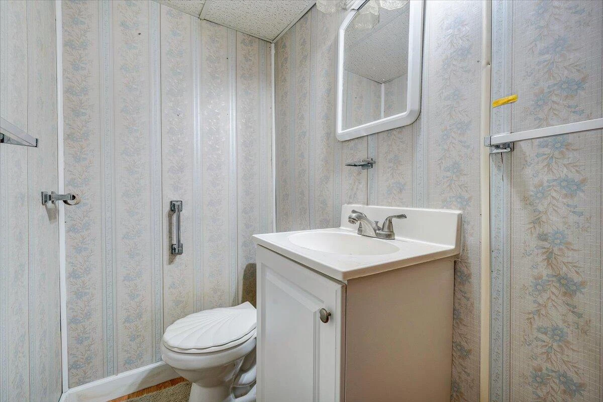 618 GLADIES ST NW - Photo 19
