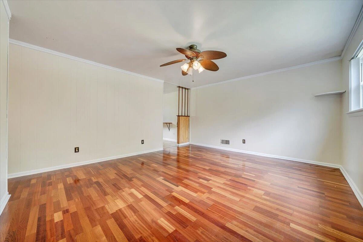 618 GLADIES ST NW - Photo 5