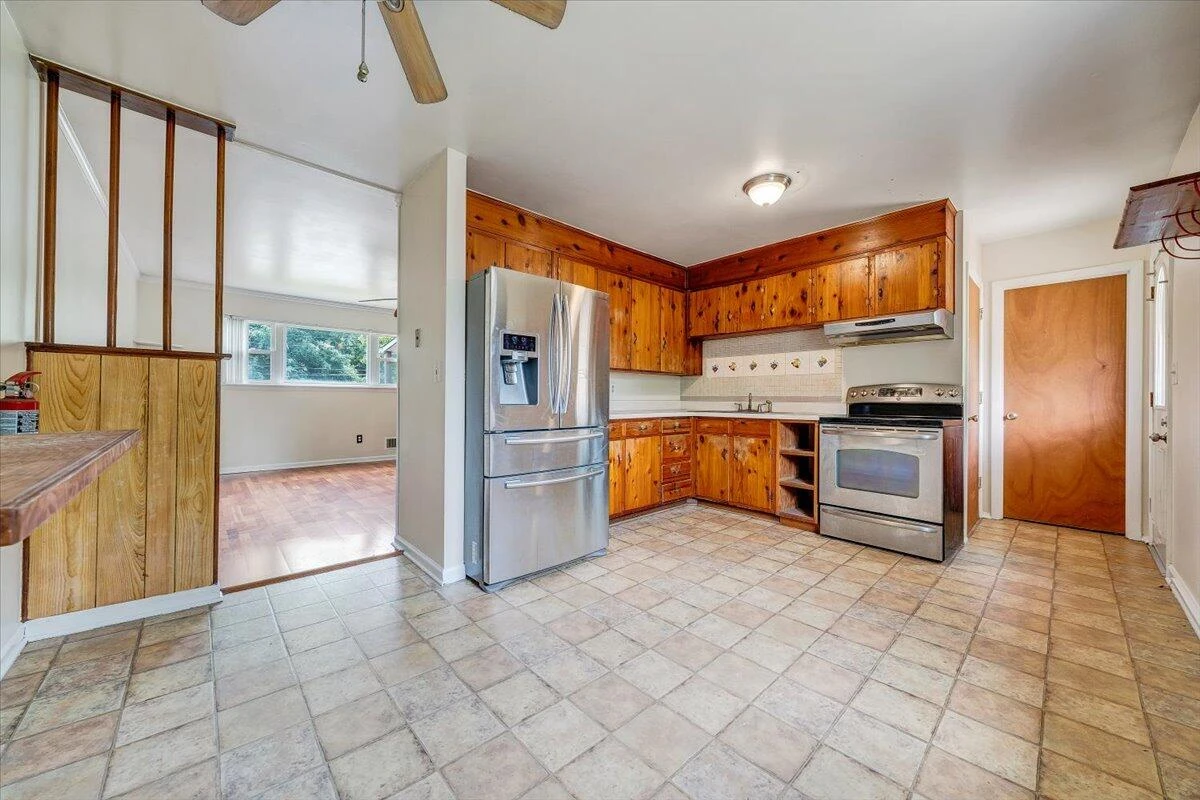 618 GLADIES ST NW - Photo 8