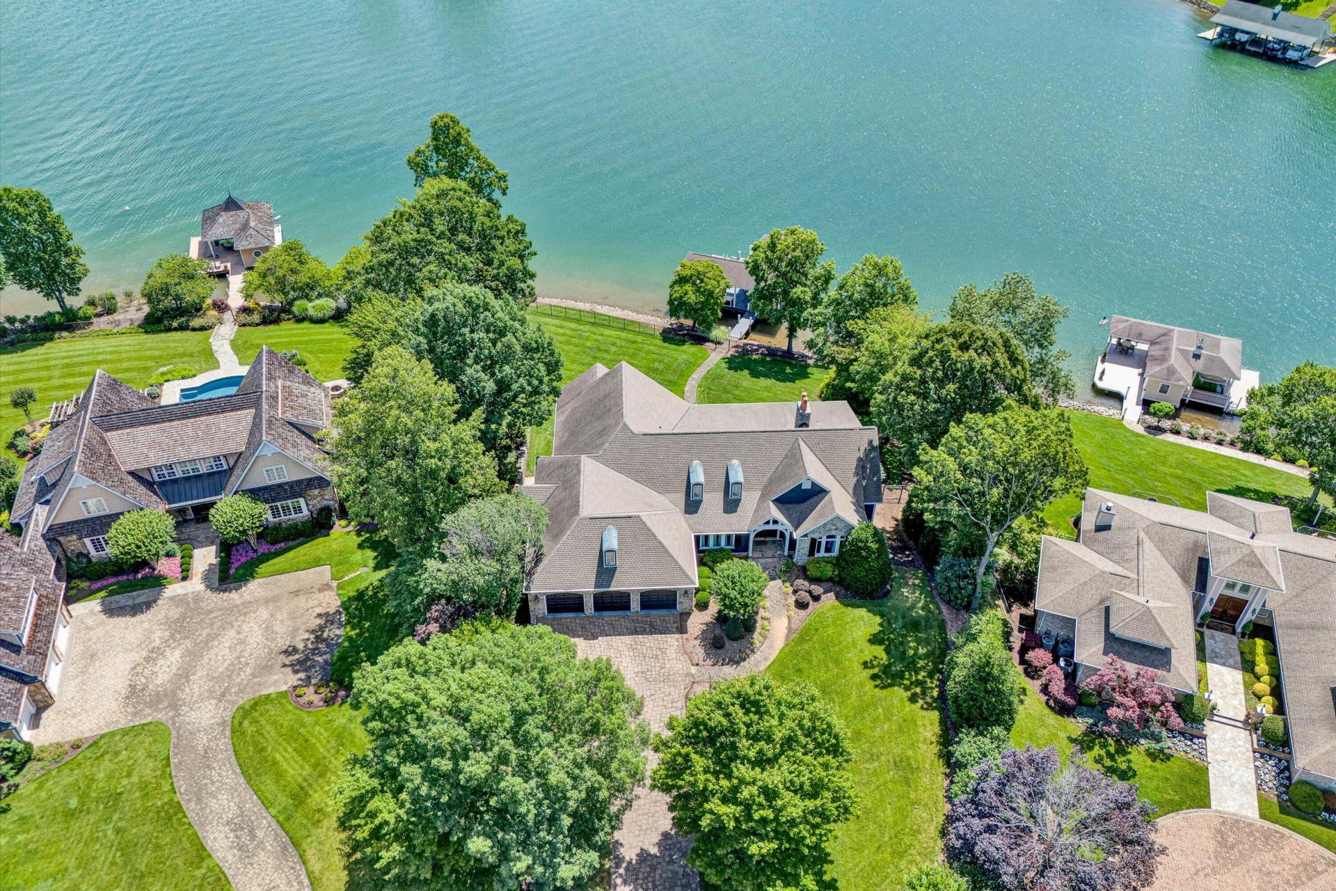 180 Island View DR - Photo 4