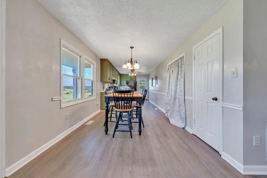 6400 Stewartsville RD - Photo 6