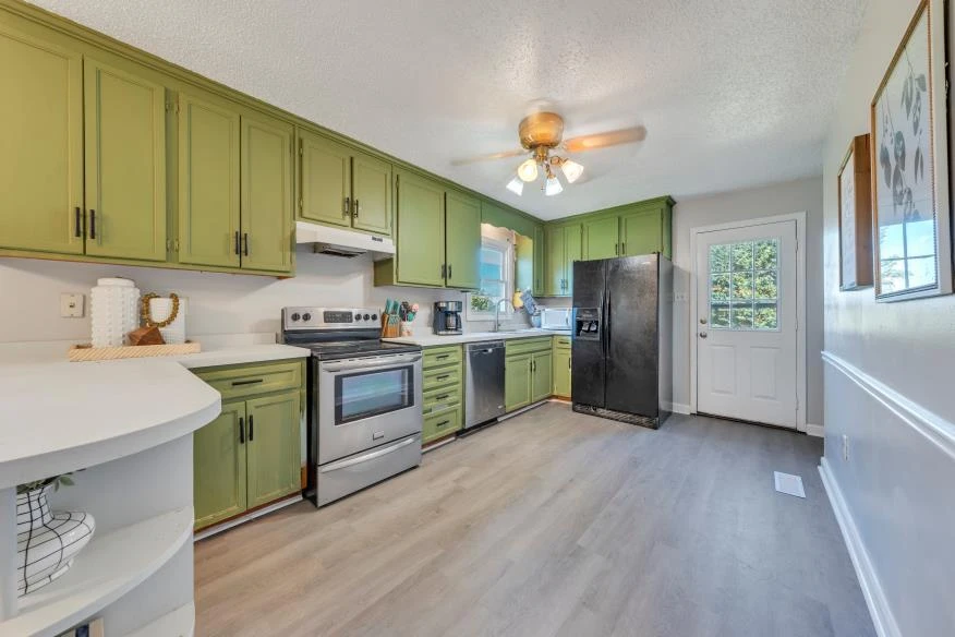6400 Stewartsville RD - Photo 8